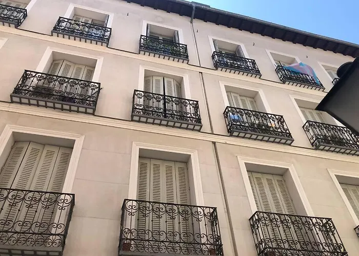Tesoro calle, precioso estudio super equipado para dos en Malasaña