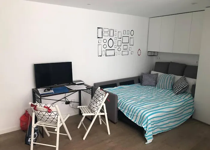 Tesoro calle, precioso estudio super equipado para dos en Malasaña